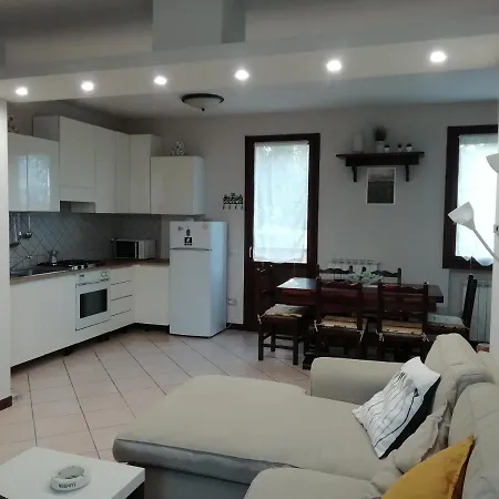 La Casa Di Benjo Affittacamere Altopascio